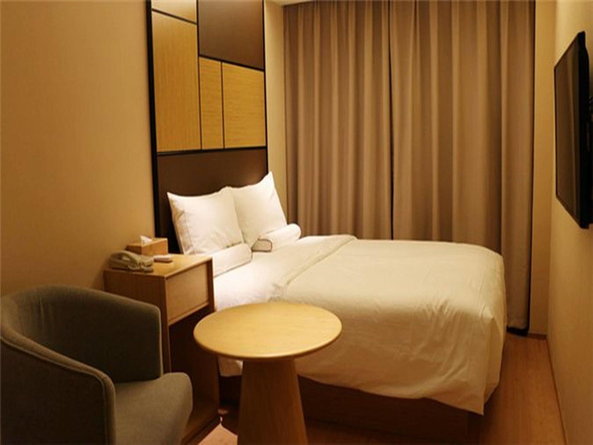 Donghua Hotel Beijing Eksteriør billede